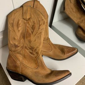 Aldo tan cowboy boots